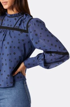 Joie Duras Long Sleeve Cotton Top 9 Joie Duras Long Sleeve Cotton Top -Joie Fashion Outlet Store 22 3 009162 TP05391 BIJOUBLUEMULTI DURAS 6